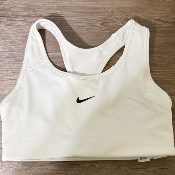 Nike Women's Cream Sports Bra - Picture 1 of 1